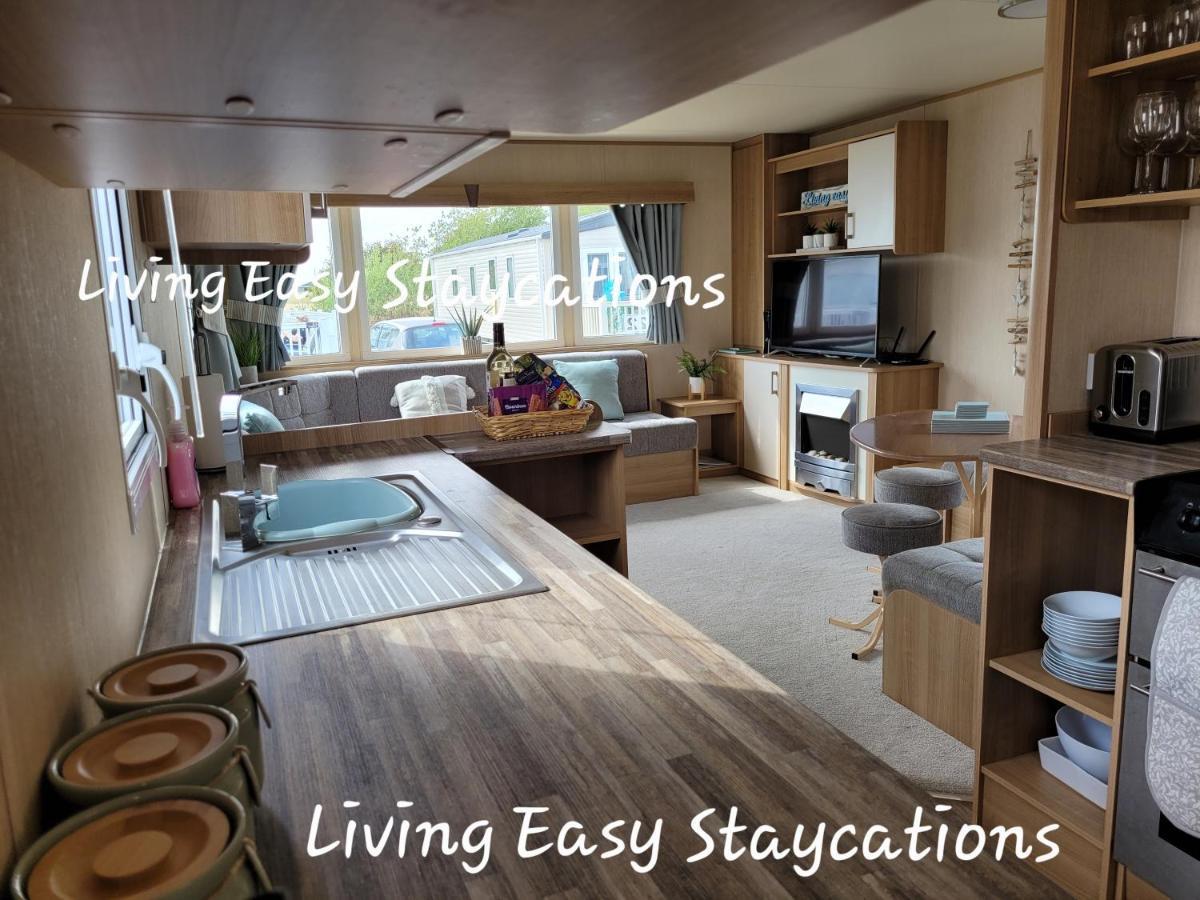 Living Easy Staycations At Tattershall Lakes Luaran gambar