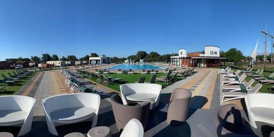Living Easy Staycations At Tattershall Lakes Luaran gambar